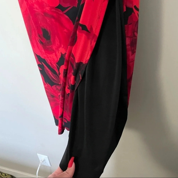 Connected Apparel Black  and Red Rose Floral Short Sleeve Dress Sz 6 - Picture 9 of 16